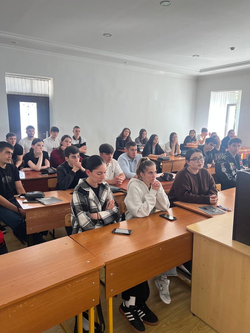 В рамках профориентационной работы колледж посетил представитель Управления Федеральной службы безопасности России по Республике Северная Осетия — Алания. 