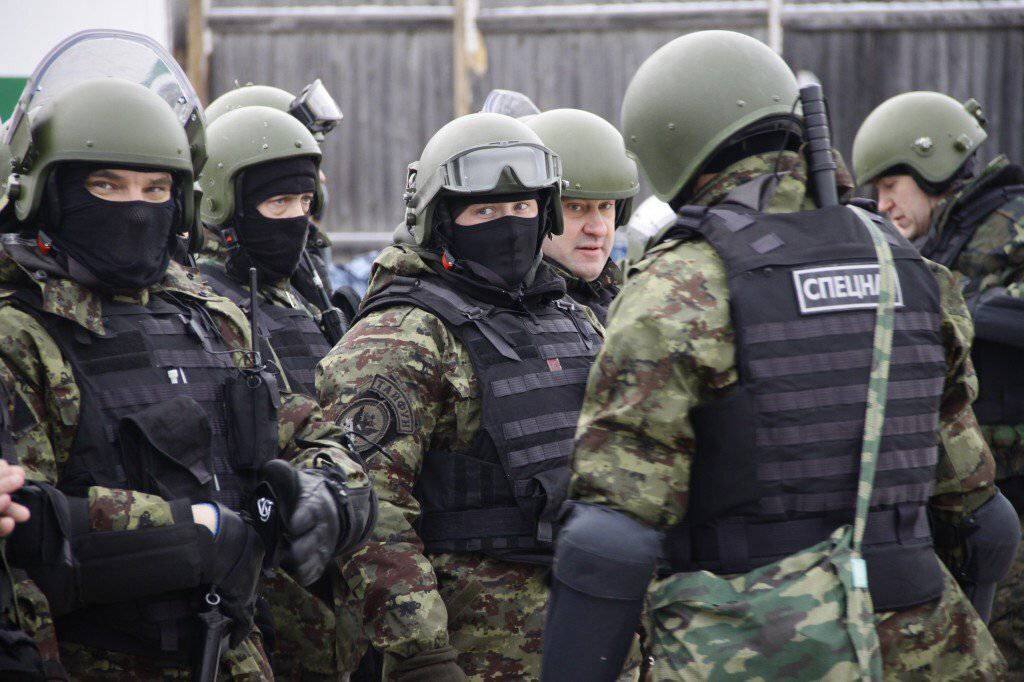 Владикавказский колледж экономики и права получил официальную благодарность от правоохранительных органов за активное участие в обеспечении  безопасности в условиях СВО. 