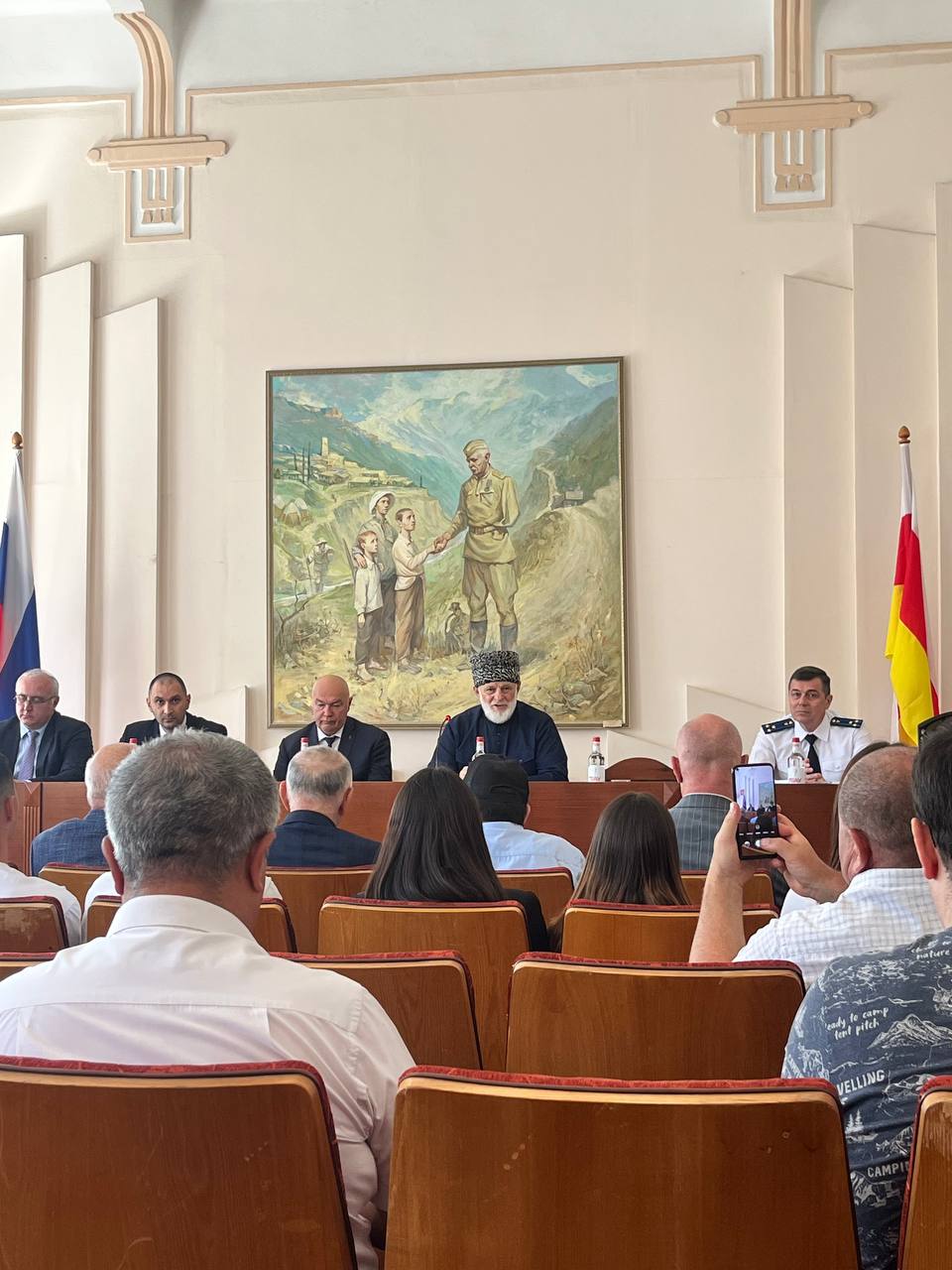 26 июня студенты и преподаватели нашего колледжа приняли участие в молодежном форуме «Служение Отечеству-долг и благое дело», посвященном вопросам защиты интересов Родины при выполнении военных задач.  